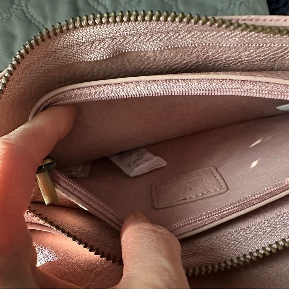 NWT Classic Convertible Crossbody Bag/Organizer in Dusty Rose - Picture 4 of 6